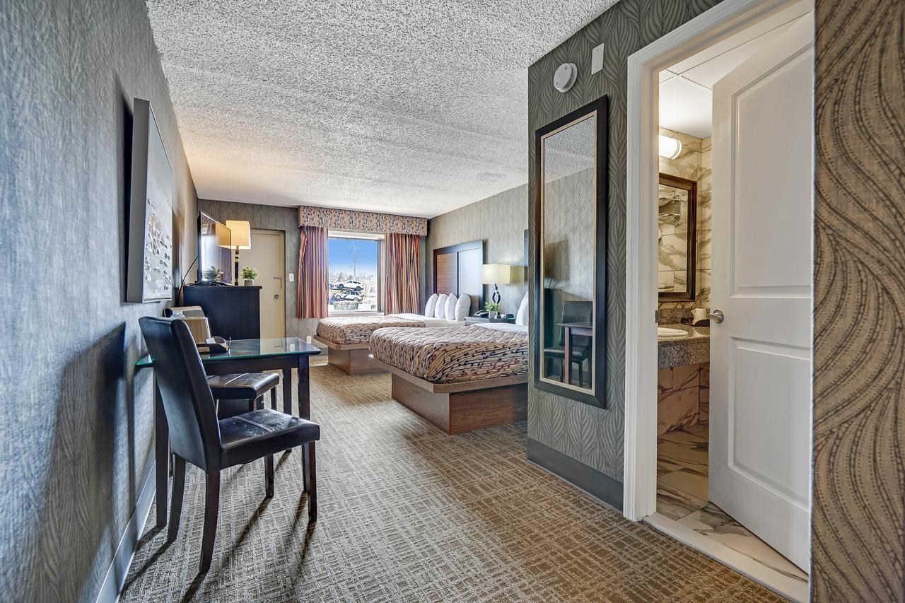 Blue Creek Inn Waretown Экстерьер фото