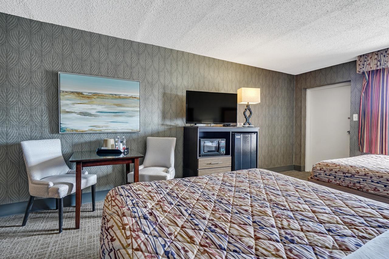 Blue Creek Inn Waretown Экстерьер фото