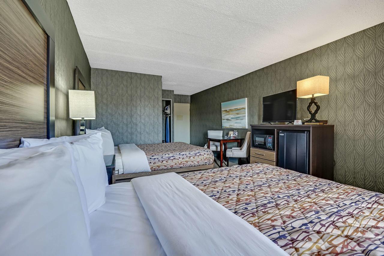 Blue Creek Inn Waretown Экстерьер фото